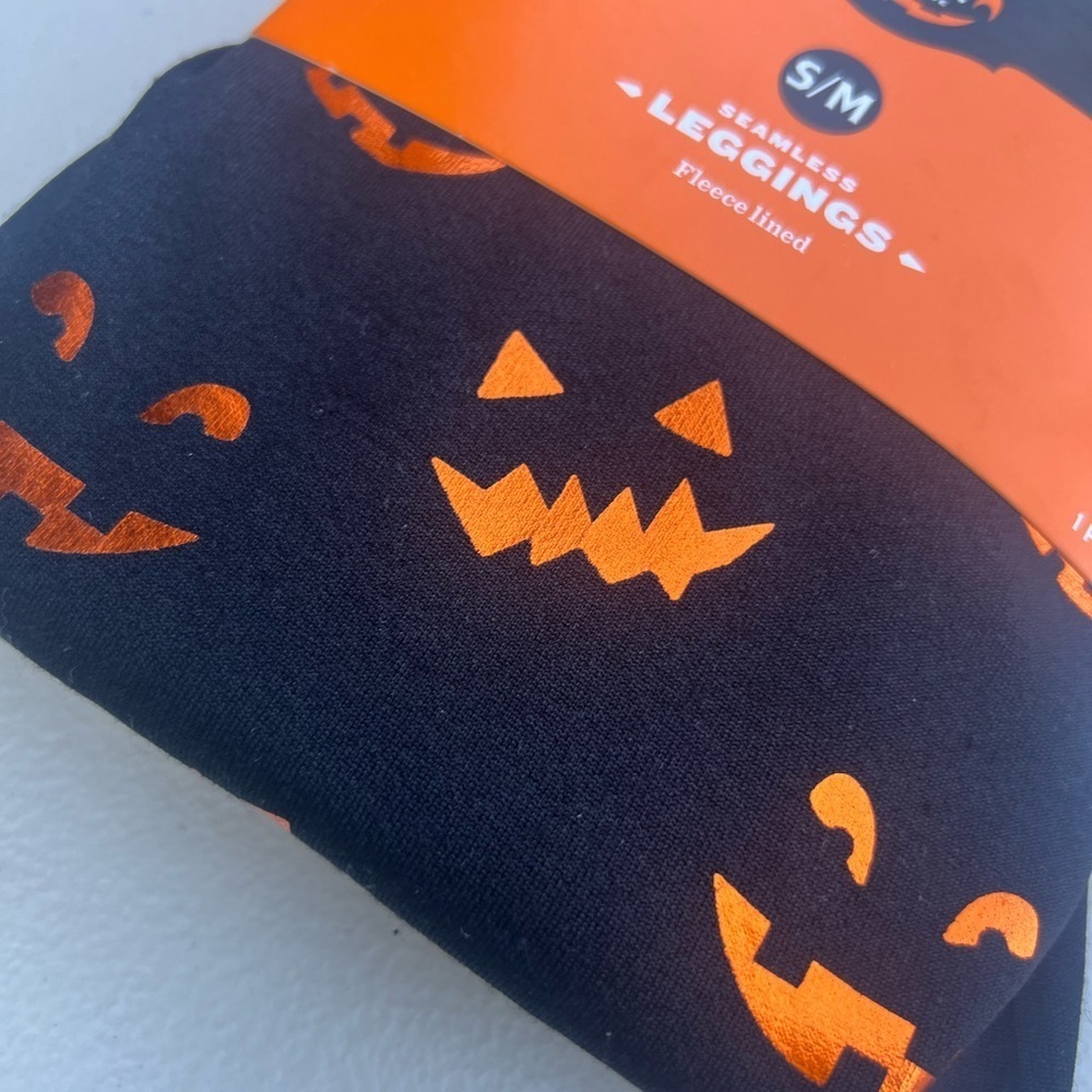 Hyde & EEK! Black and Orange Halloween Leggings NEW Women’s S/M - Picture 3 of 3